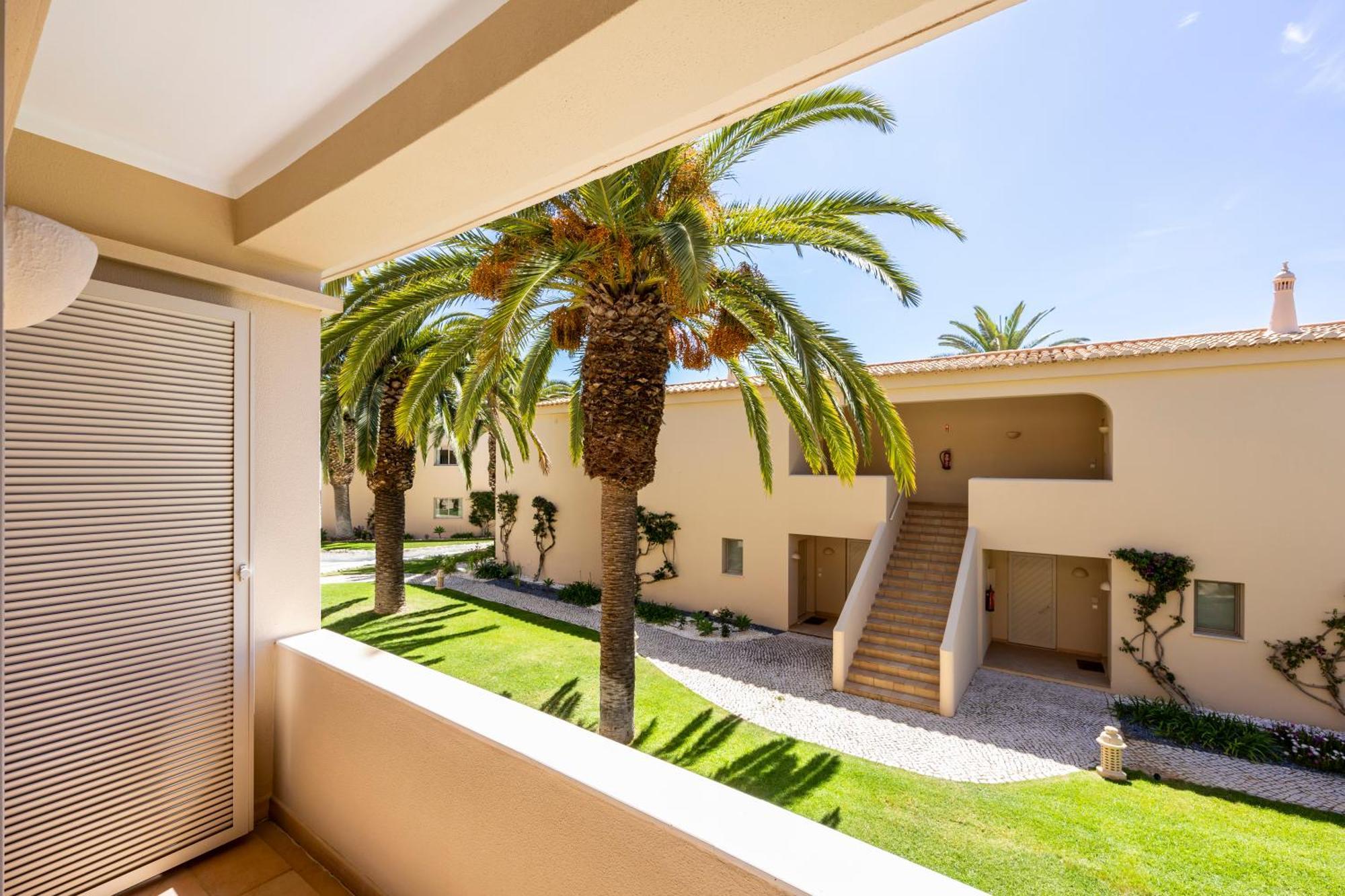 Vila Palmeira Beach Resort
